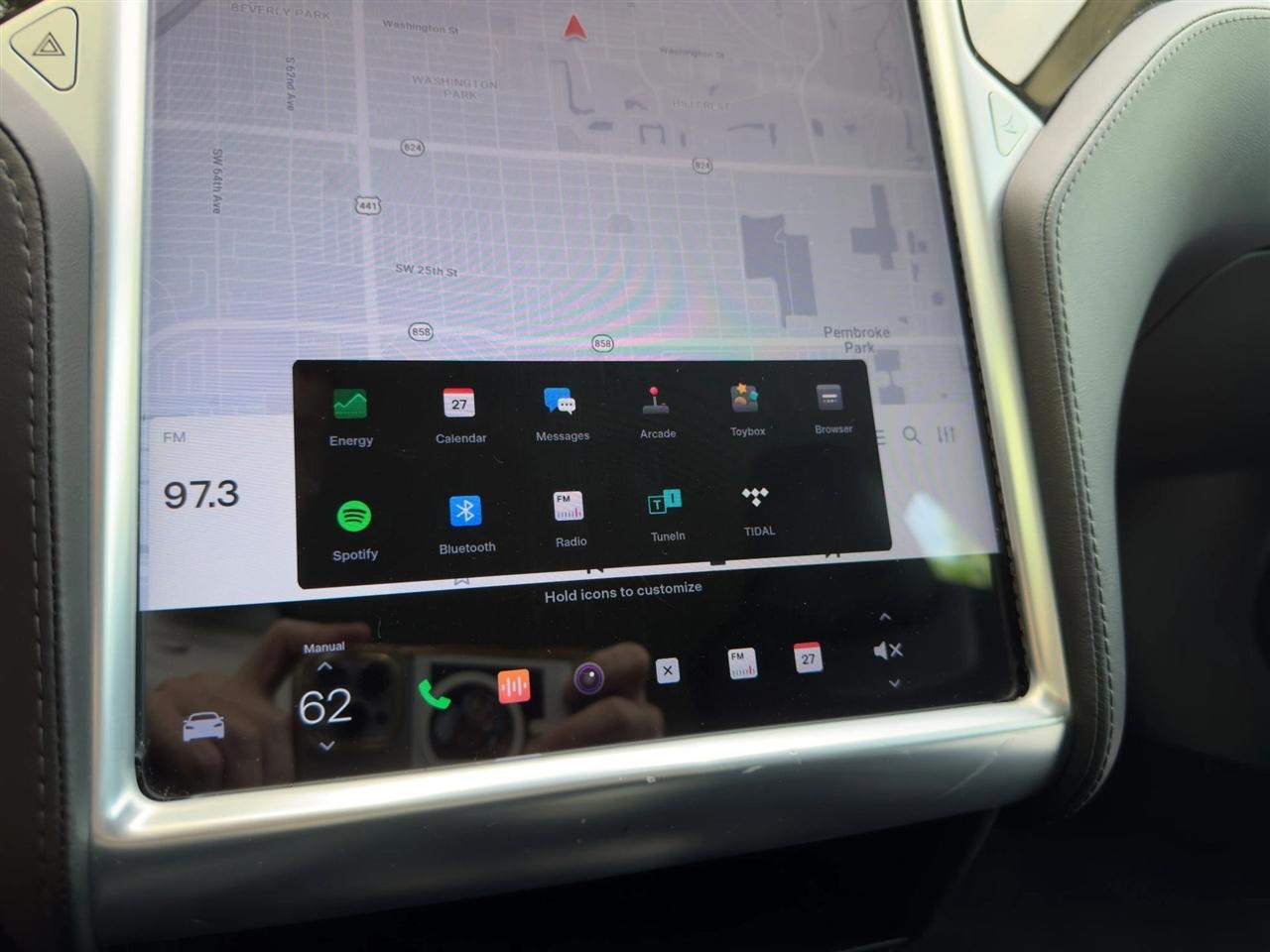 Tesla Model S  2016