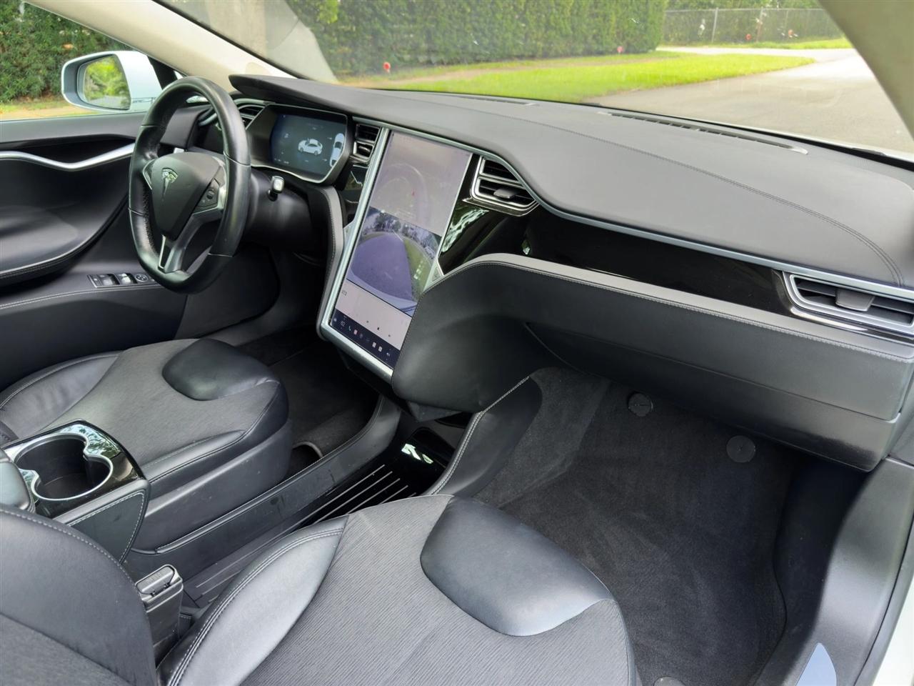 Tesla Model S  2016
