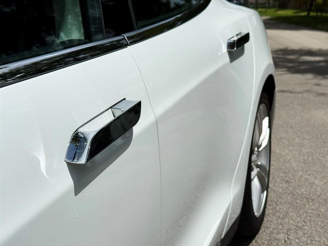 Tesla Model S  2016