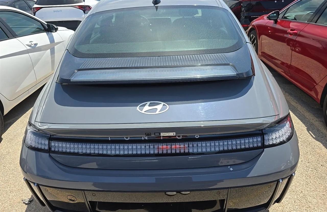 Hyundai Ioniq 6  2024