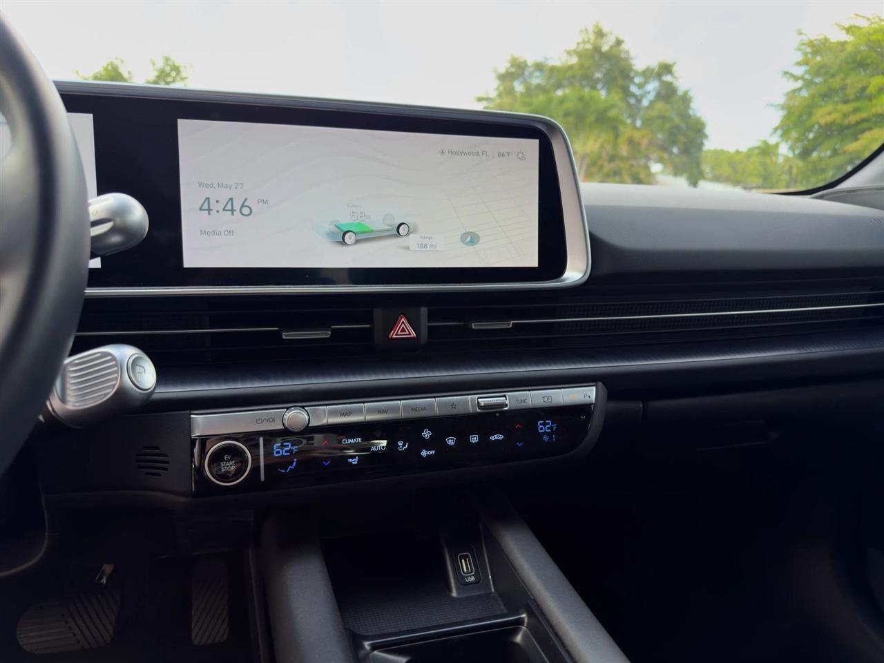 Hyundai Ioniq 6  2024