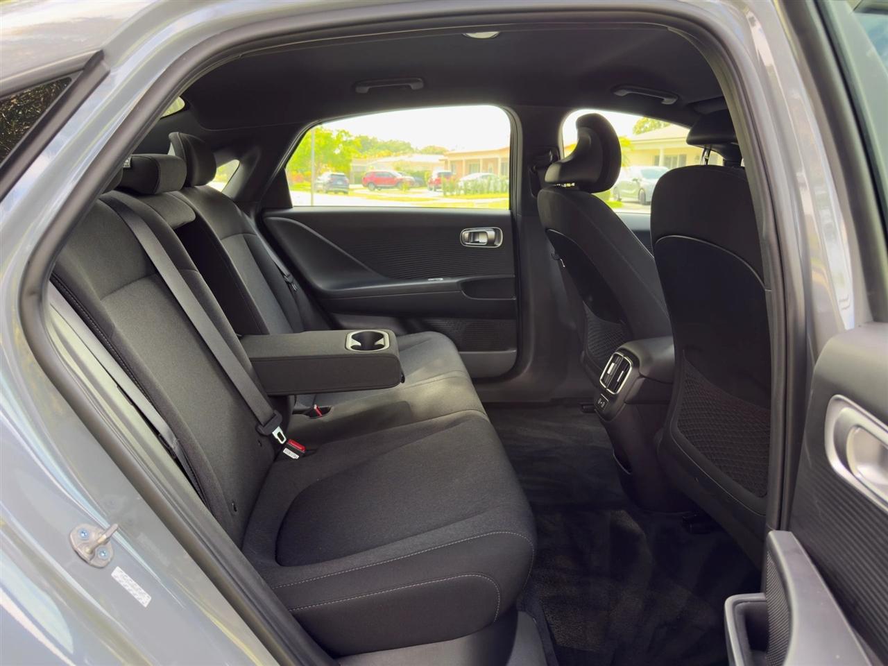 Hyundai Ioniq 6  2024