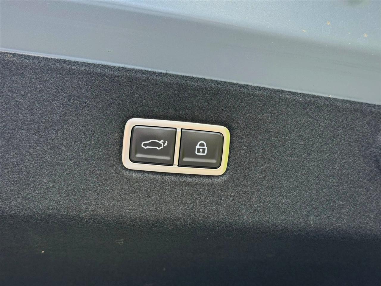 Hyundai Ioniq 6  2024