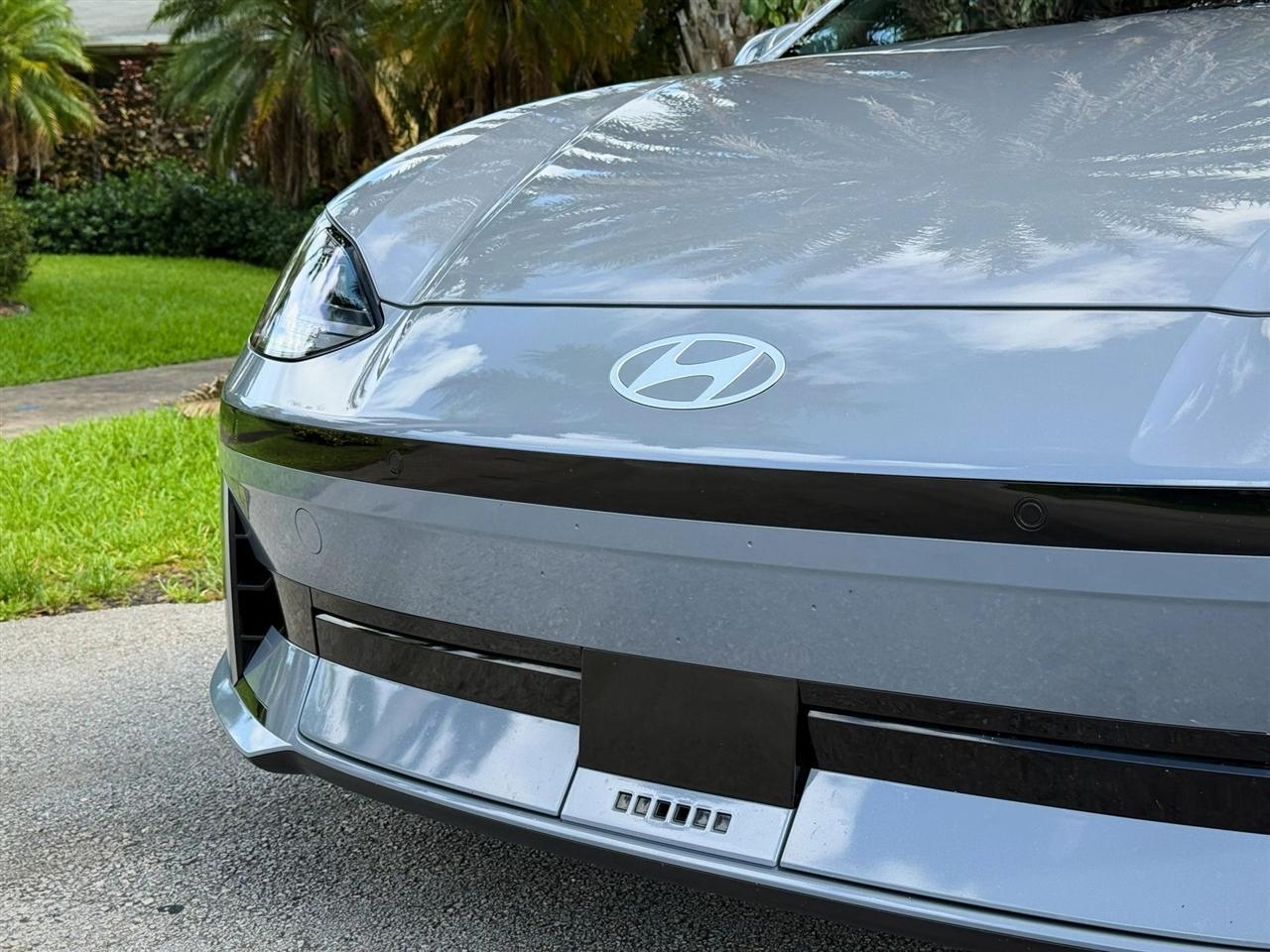 Hyundai Ioniq 6  2024