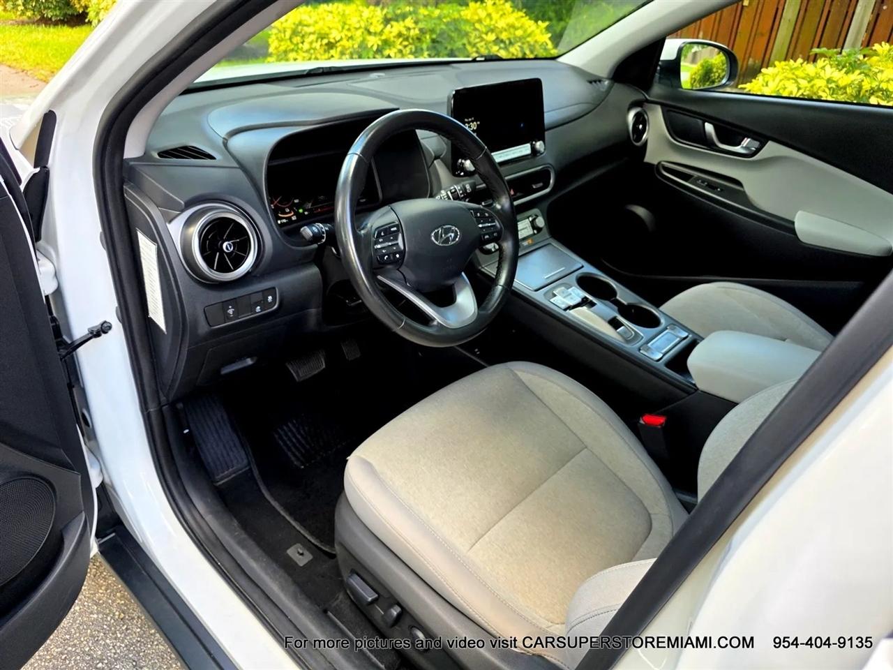 Hyundai Kona EV  2023