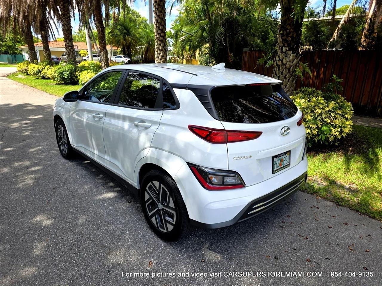 Hyundai Kona EV  2023