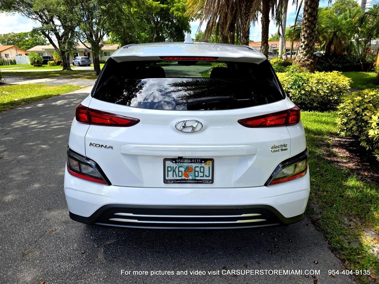 Hyundai Kona EV  2023