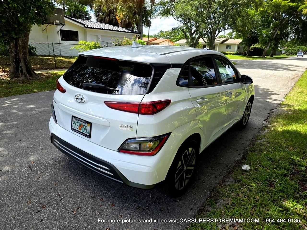 Hyundai Kona EV  2023