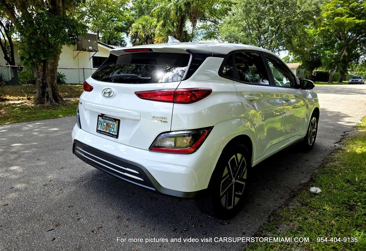 Hyundai Kona EV  2023