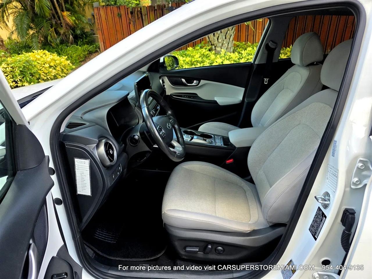 Hyundai Kona EV  2023