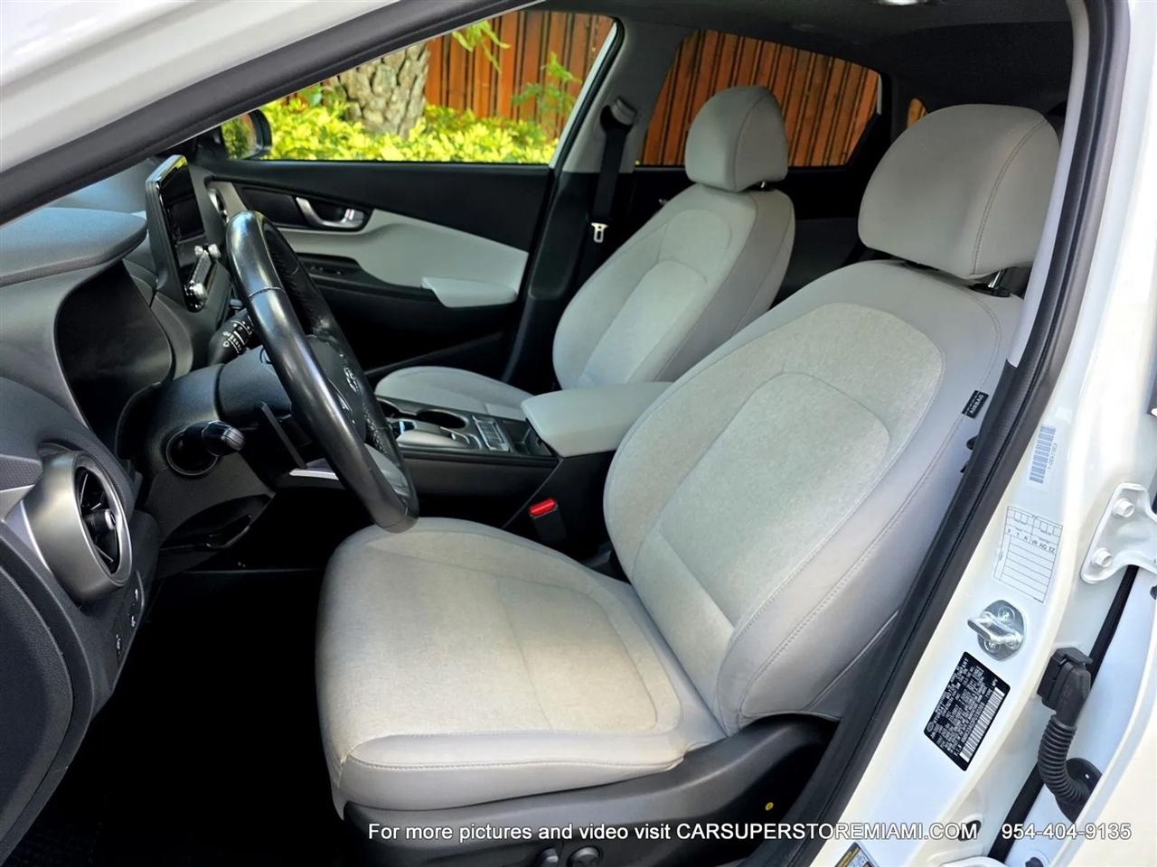 Hyundai Kona EV  2023