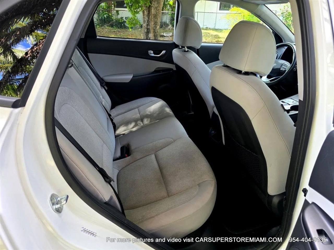Hyundai Kona EV  2023