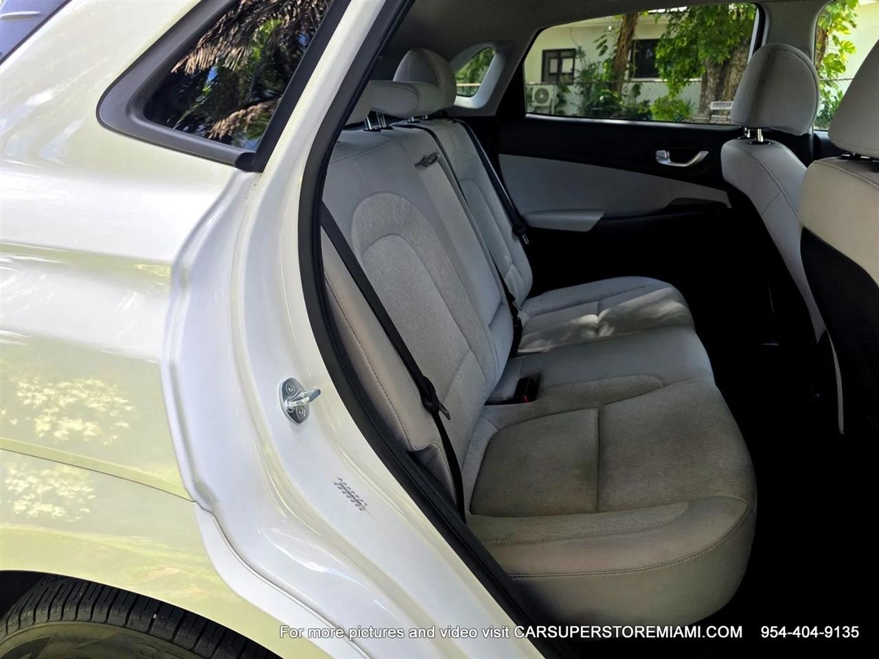 Hyundai Kona EV  2023