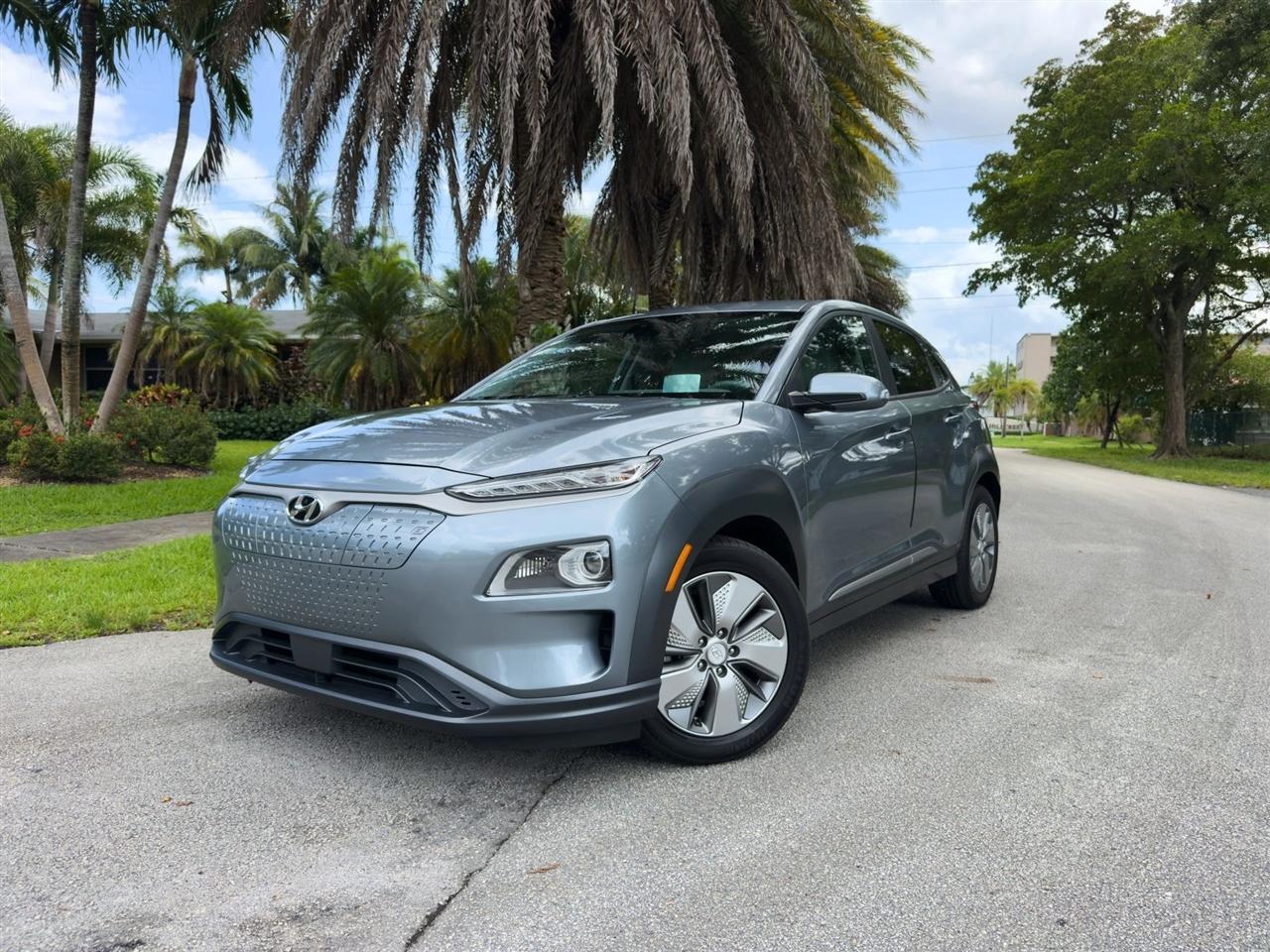 Hyundai Kona EV  2021