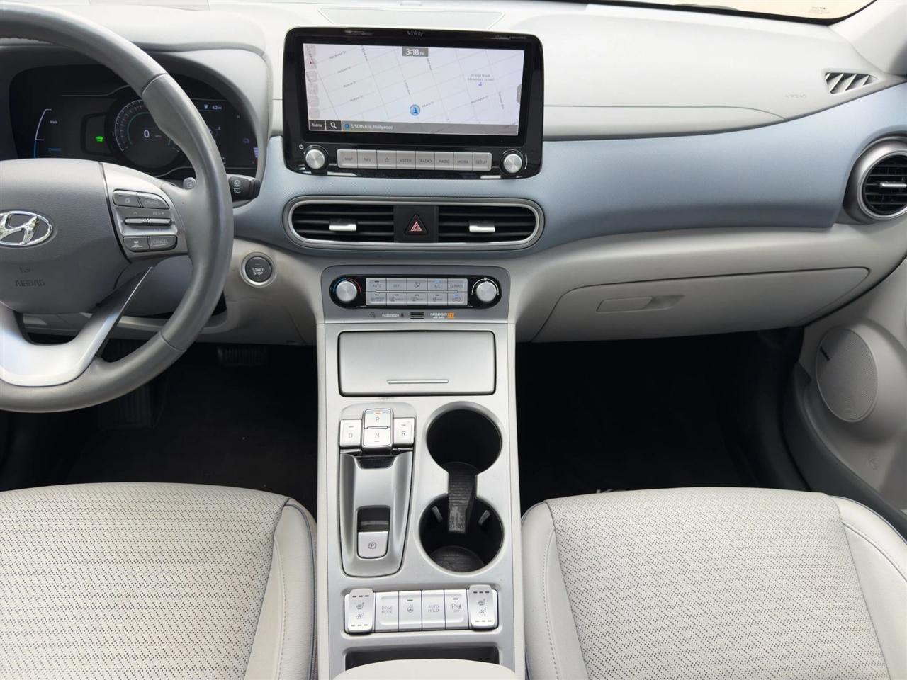 Hyundai Kona EV  2021