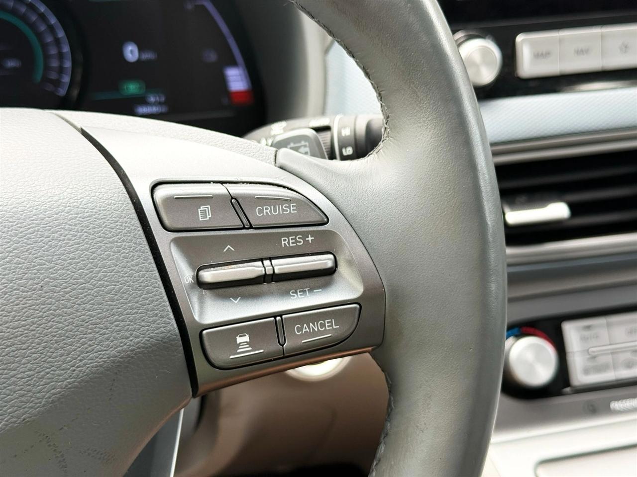 Hyundai Kona EV  2021
