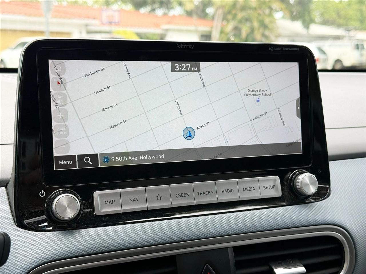 Hyundai Kona EV  2021