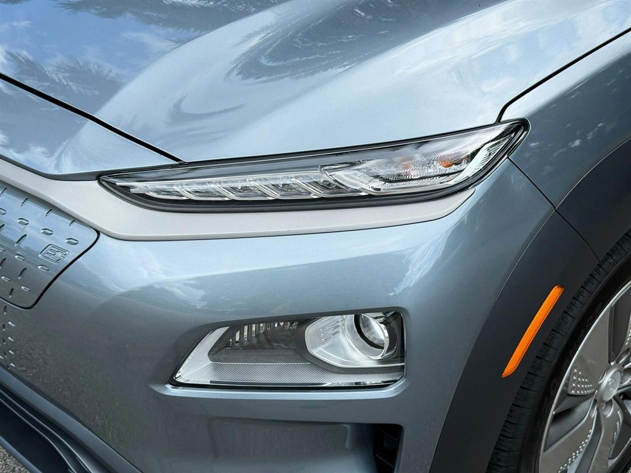 Hyundai Kona EV  2021