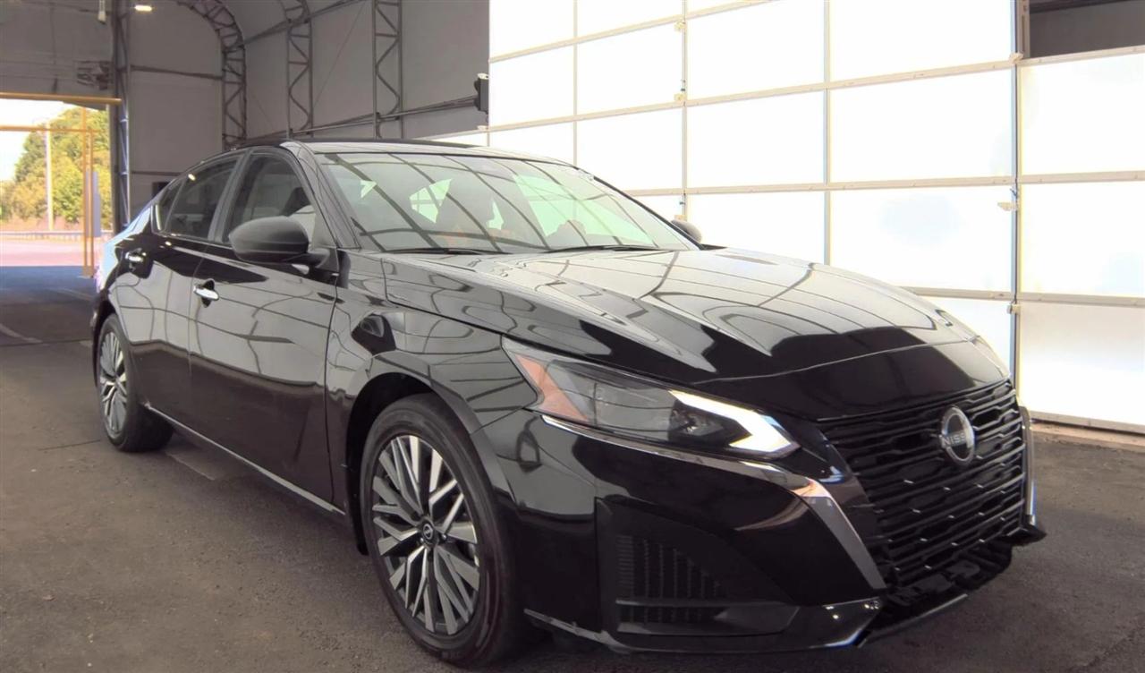 Nissan Altima  2025