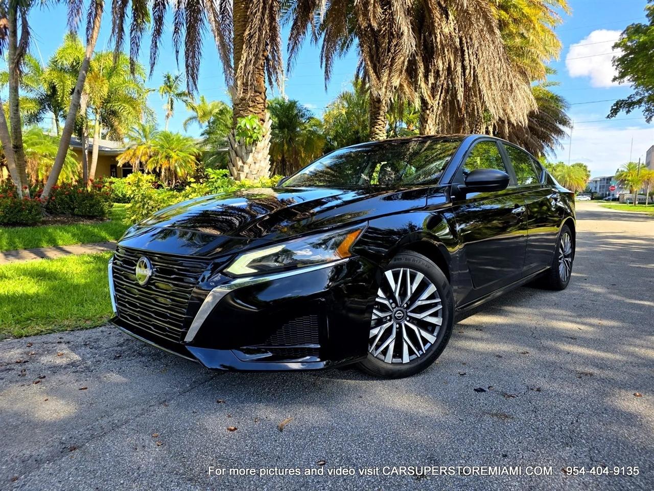 Nissan Altima  2025