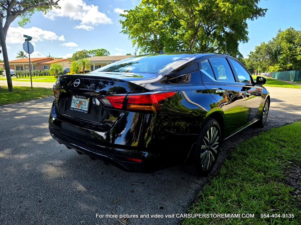 Nissan Altima  2025