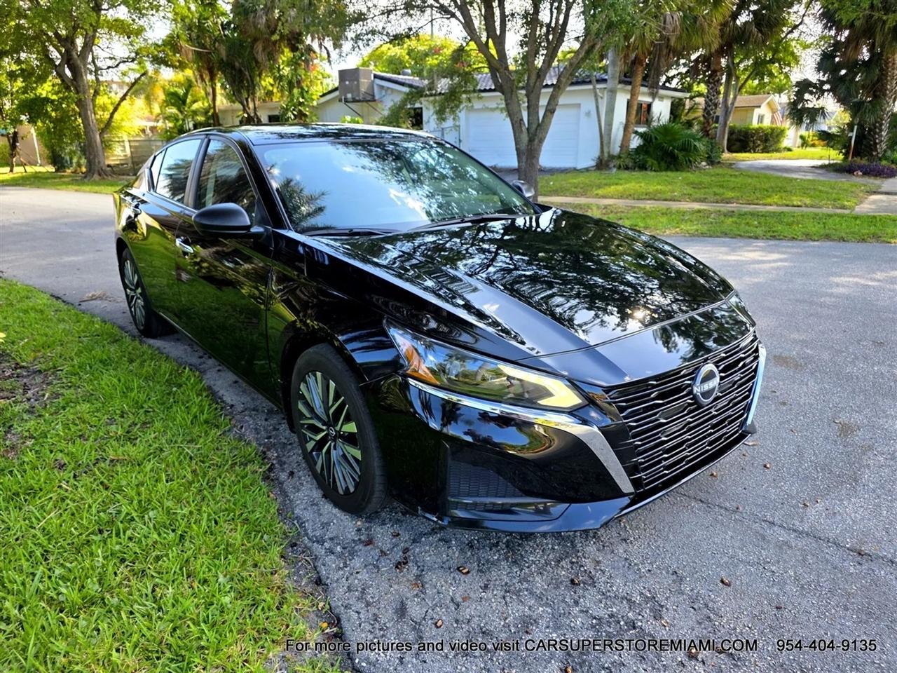 Nissan Altima  2025