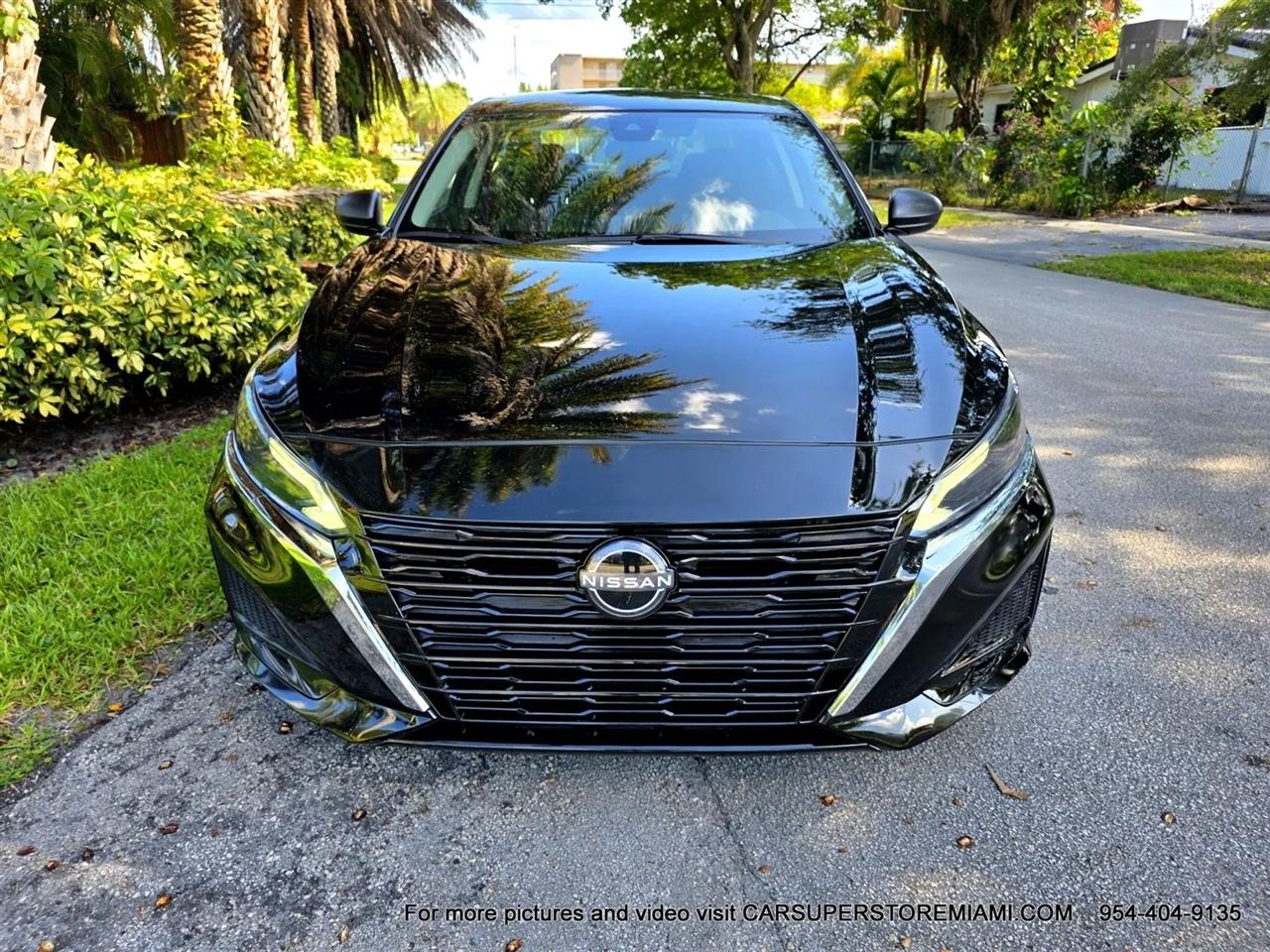 Nissan Altima  2025