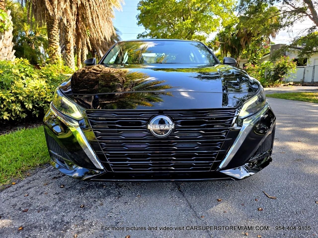 Nissan Altima  2025