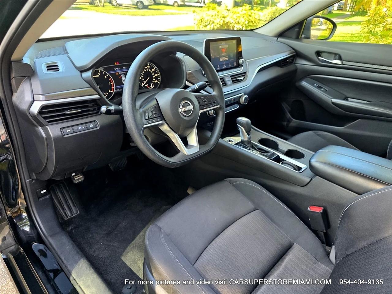 Nissan Altima  2025