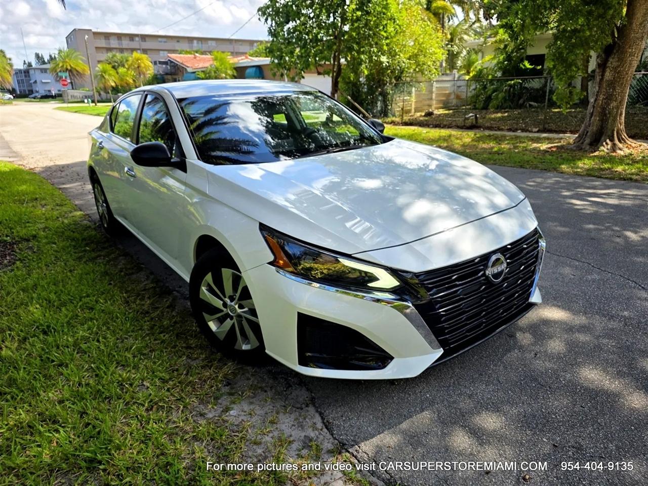 Nissan Altima  2025