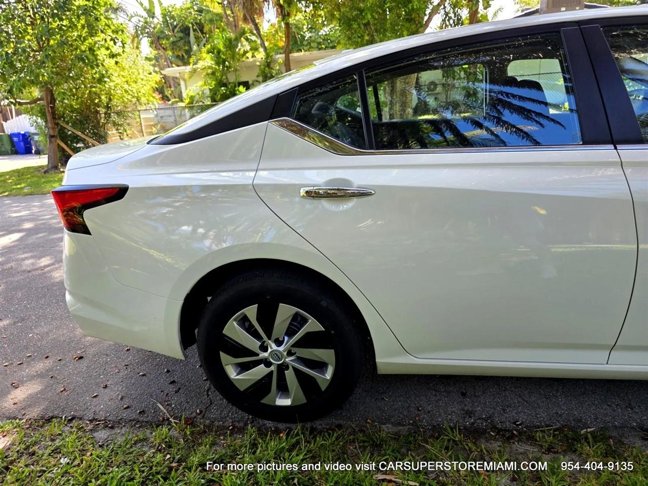 Nissan Altima  2025