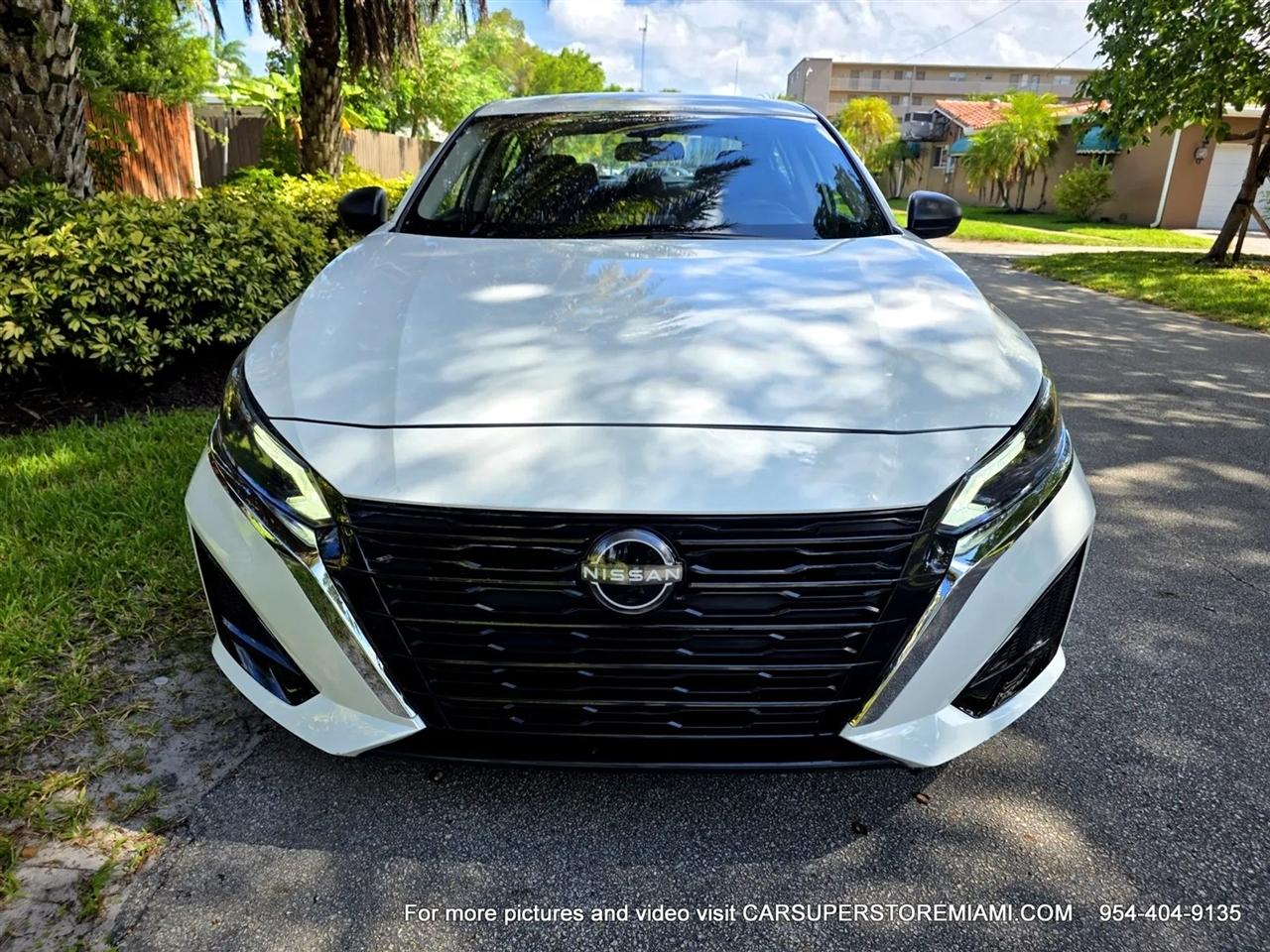 Nissan Altima  2025