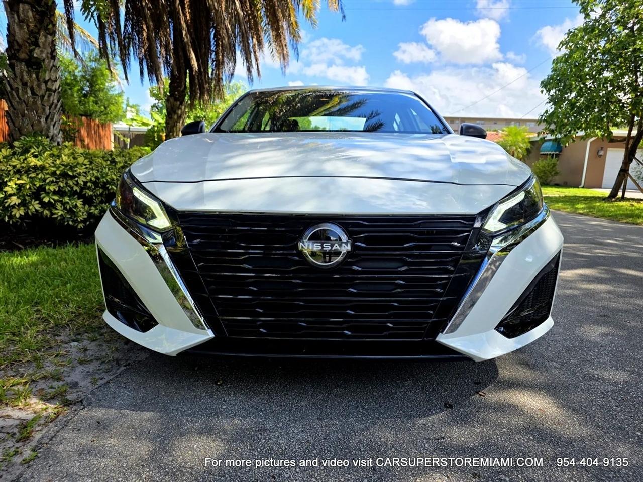 Nissan Altima  2025