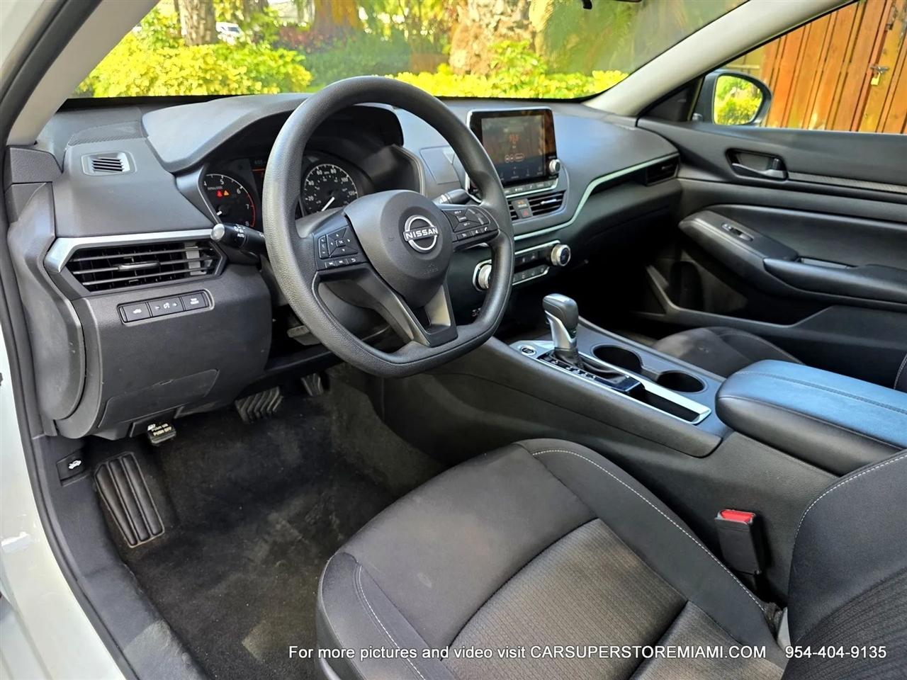 Nissan Altima  2025