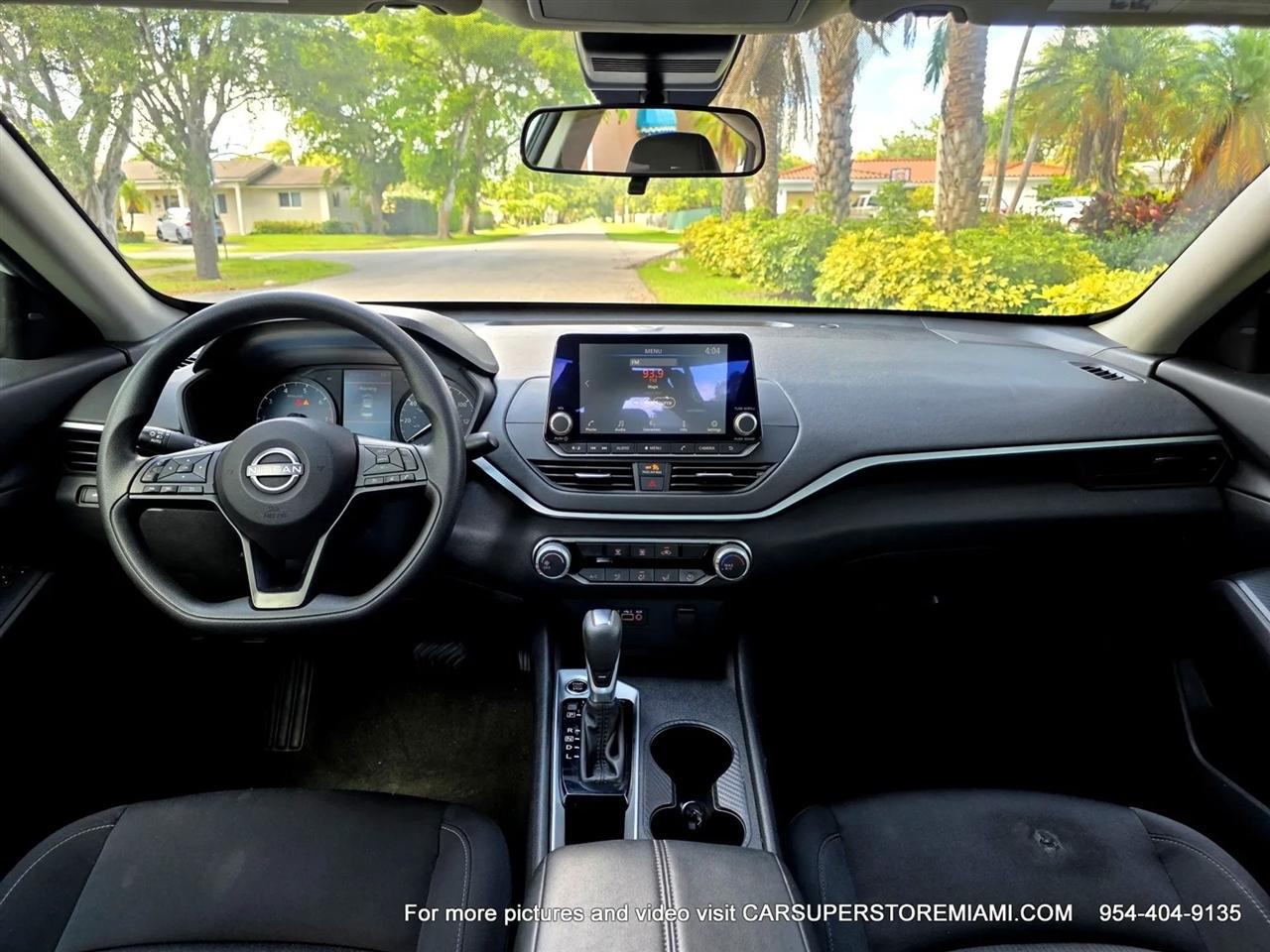 Nissan Altima  2025