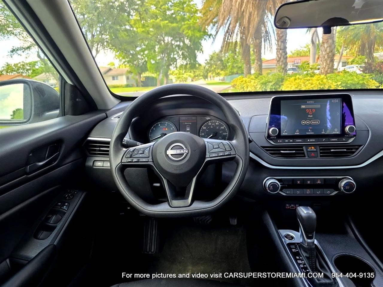 Nissan Altima  2025