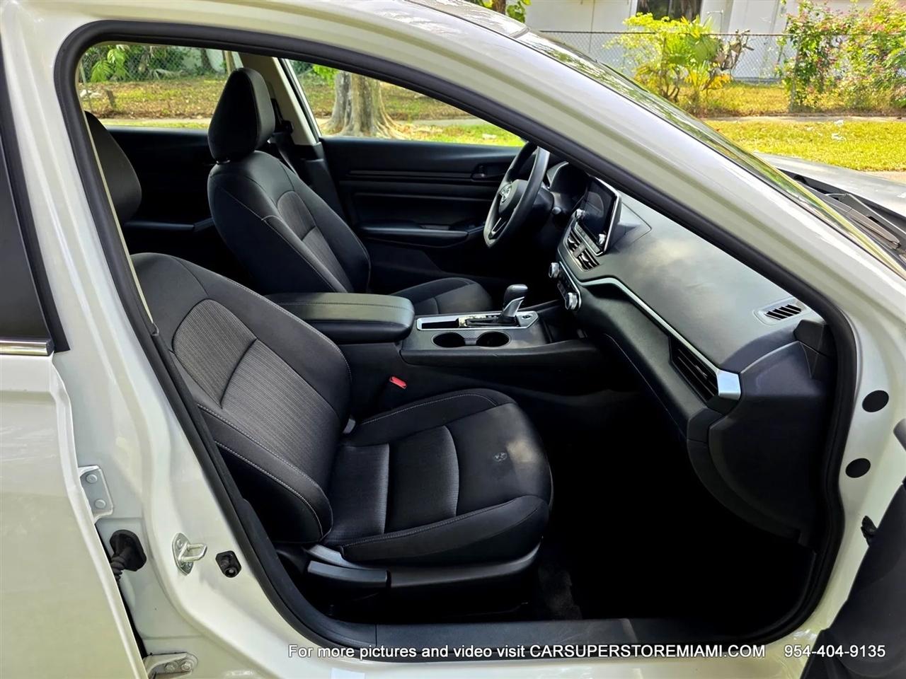 Nissan Altima  2025