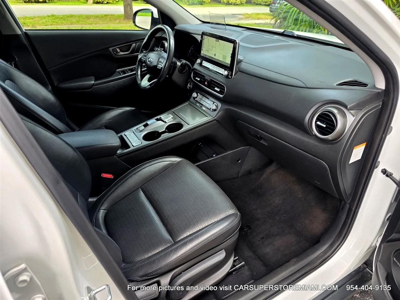 Hyundai Kona EV  2021