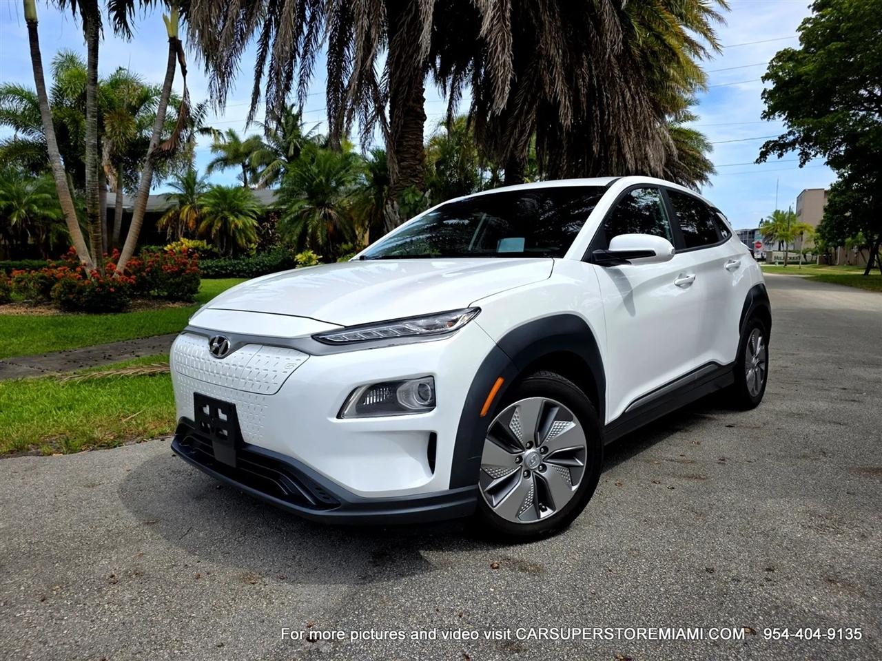 Hyundai Kona EV  2021