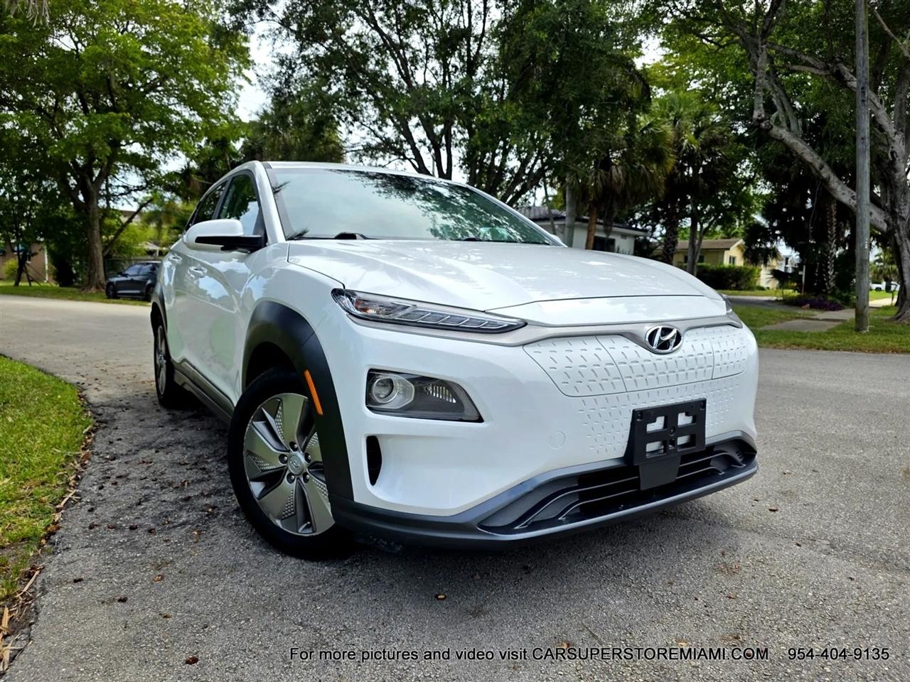 Hyundai Kona EV  2021