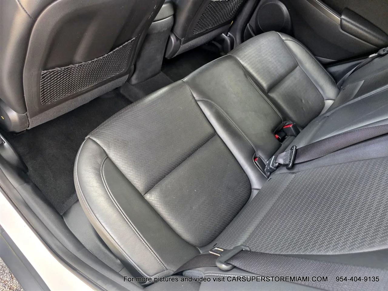 Hyundai Kona EV  2021
