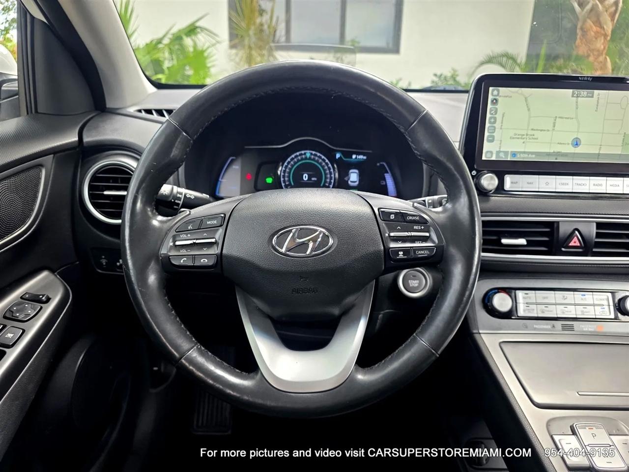 Hyundai Kona EV  2021