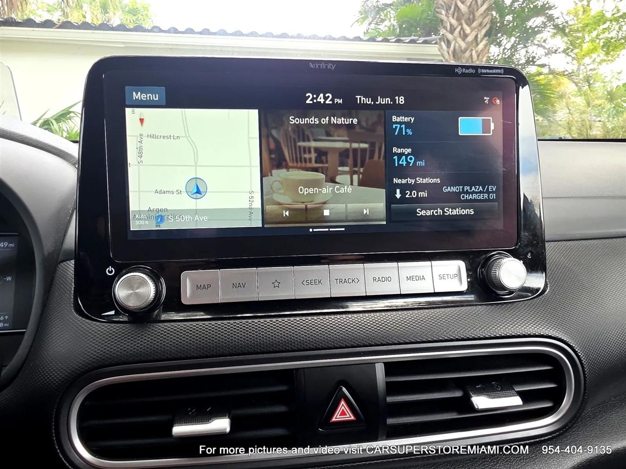 Hyundai Kona EV  2021