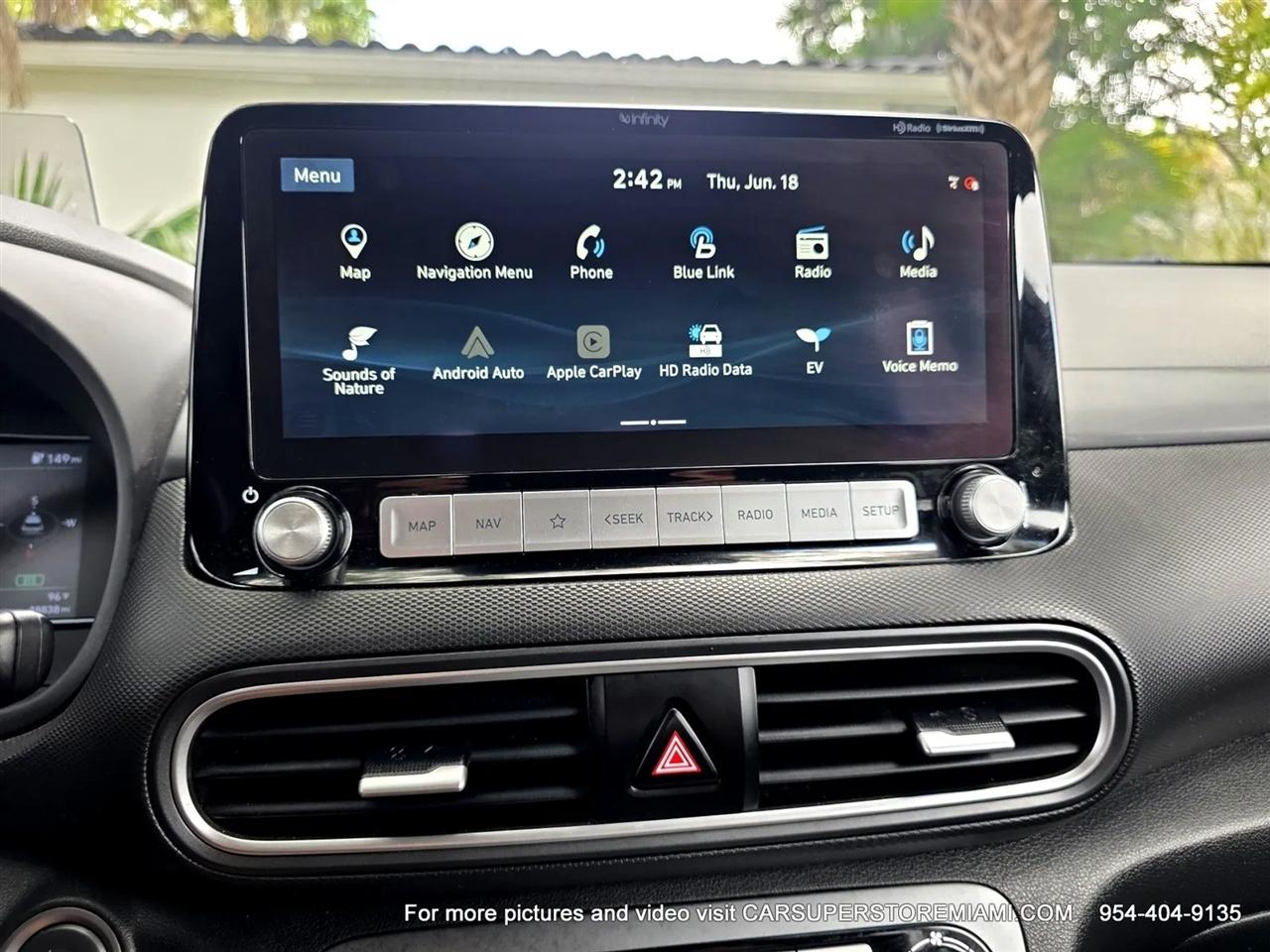Hyundai Kona EV  2021