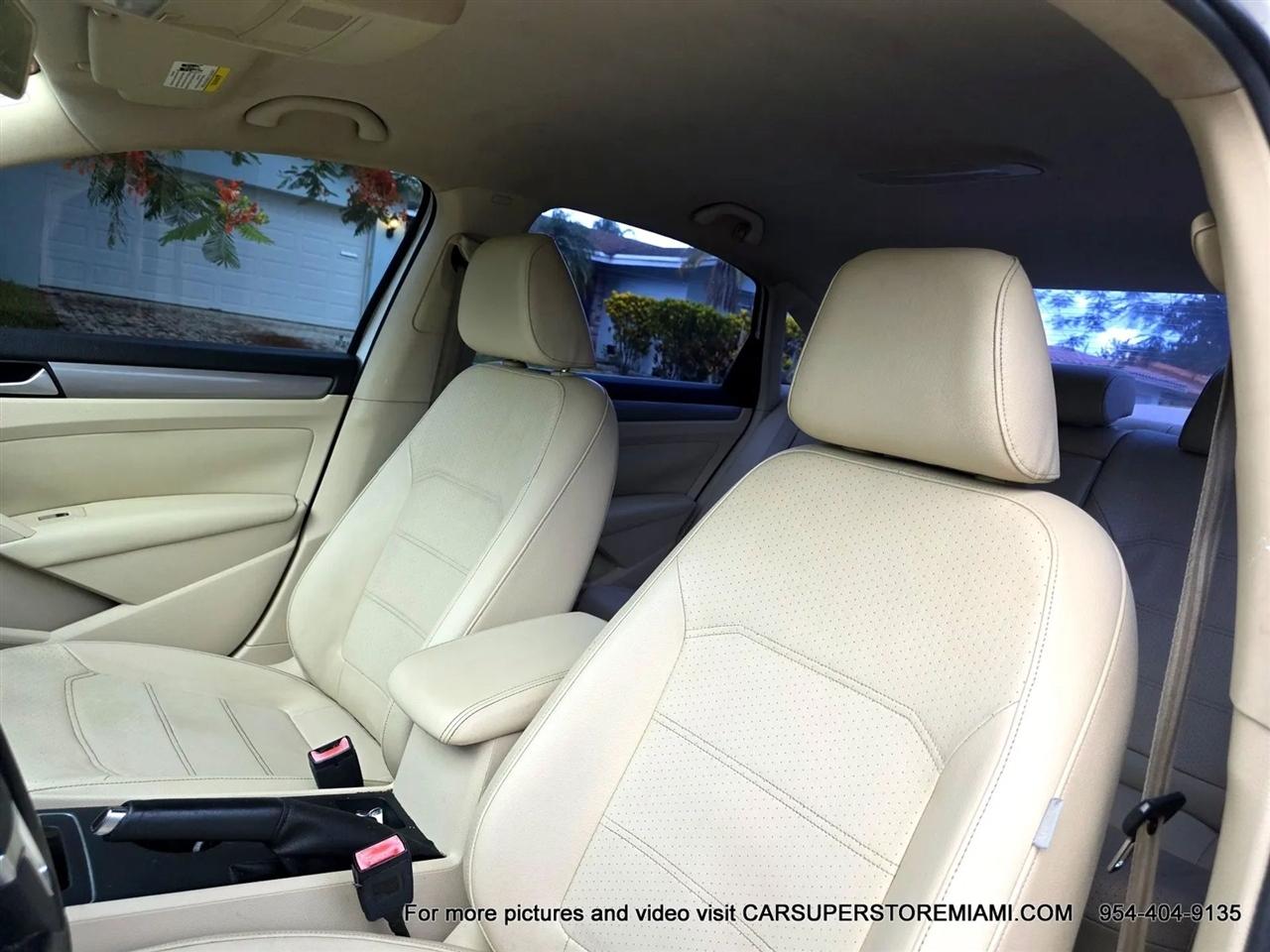 Volkswagen Passat  2015
