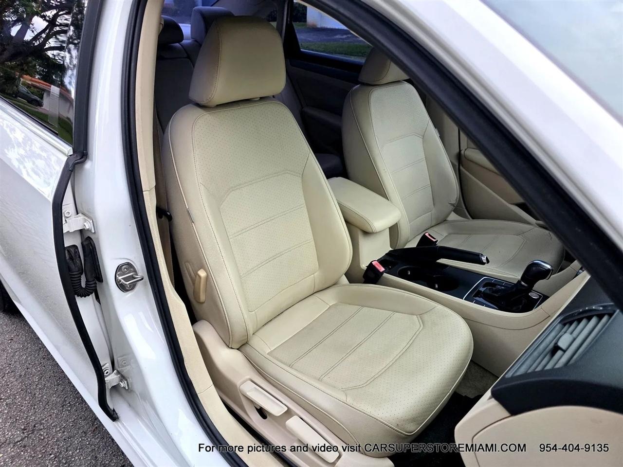 Volkswagen Passat  2015