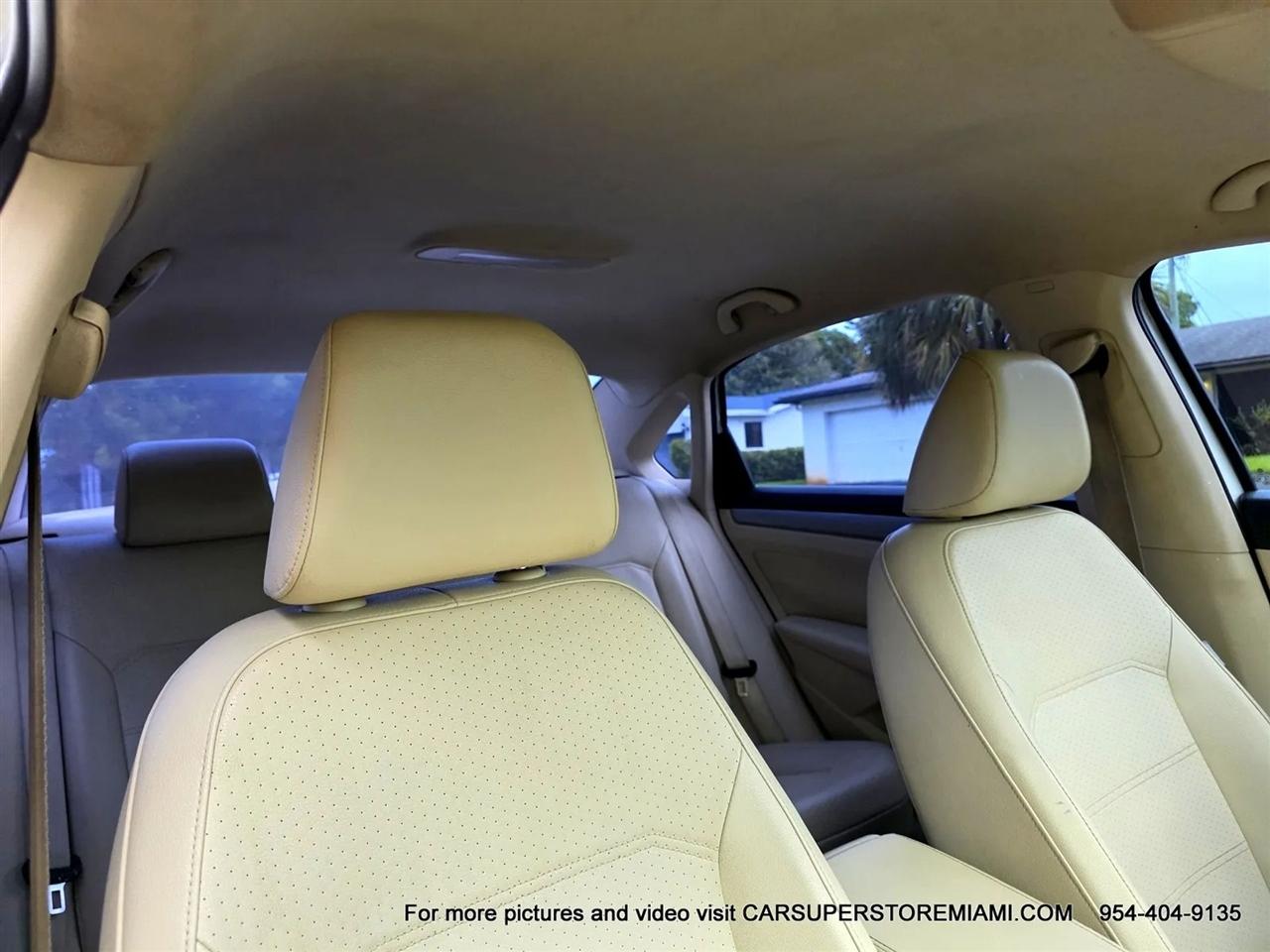 Volkswagen Passat  2015
