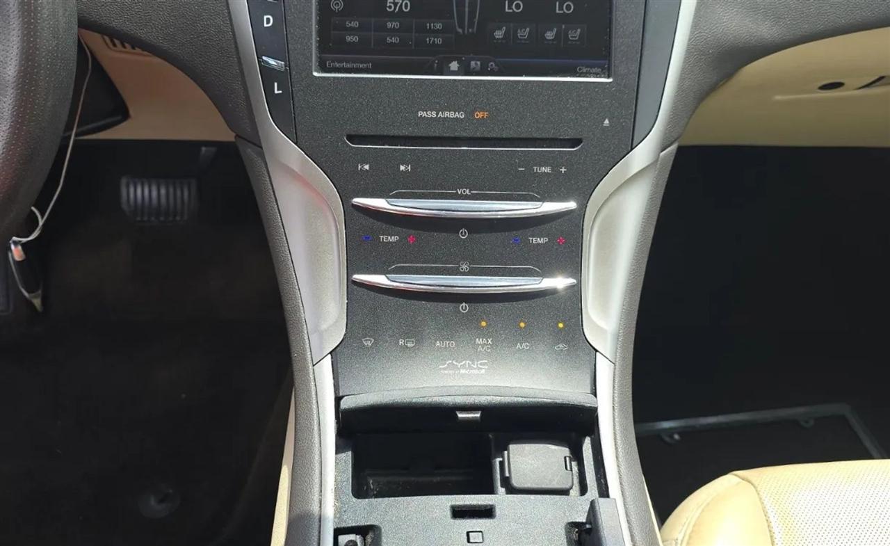 Lincoln MKZ Hybrid  2014