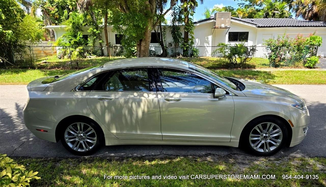 Lincoln MKZ Hybrid  2014
