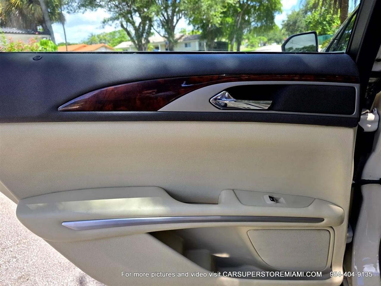 Lincoln MKZ Hybrid  2014